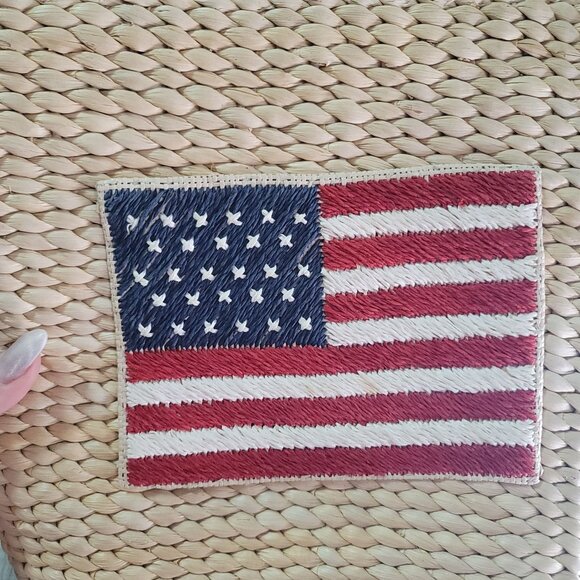 Handwoven Straw Tote Bag With American Flag embroidered Patch & Leather Straps - Picture 4 of 8